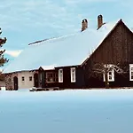 Farmhouseinn1923 *